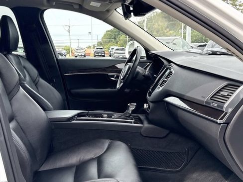 Used 2019 Volvo XC90 T6 Momentum w/ Advanced Package image 19