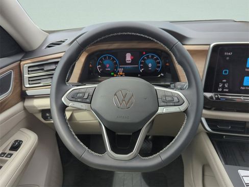 New 2026 Volkswagen Atlas SE image 15