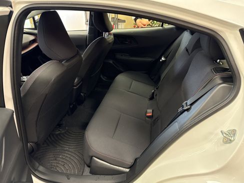 Used 2025 Toyota Prius SE image 8