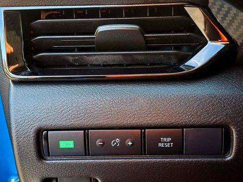 Used 2024 Nissan Sentra SV image 22