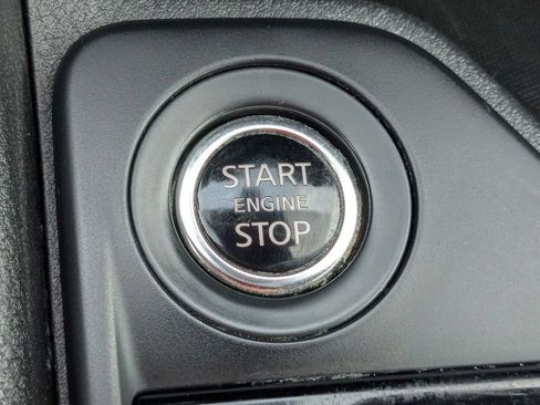 Used 2024 Nissan Sentra S FWD image 17