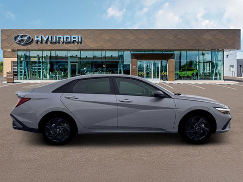 New 2026 Hyundai Elantra Sport FWD image 9