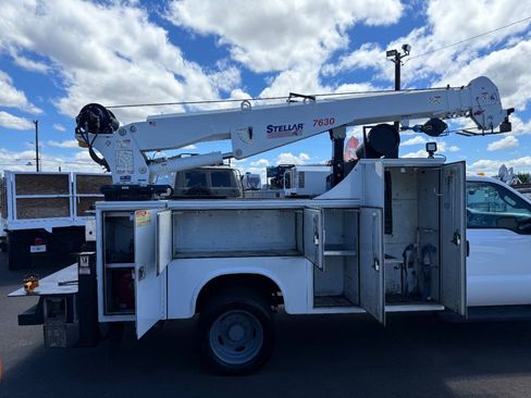 Used 2016 Ford F550 2WD Regular Cab Super Duty image 14