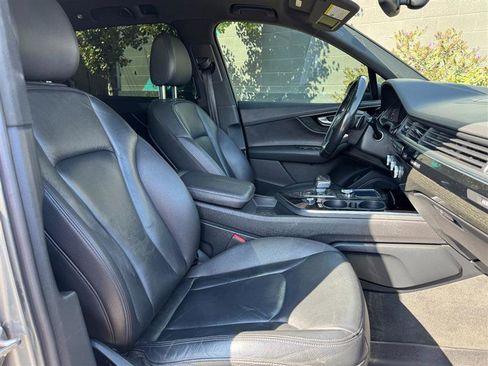 Used 2017 Audi Q7 3.0T Premium Plus image 17