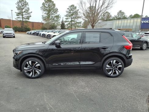 New 2026 Volvo XC40 B5 Ultra w/ Protection Package Premier AWD/4WD image 8