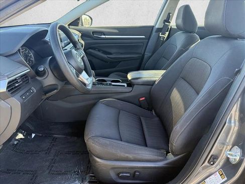 Used 2023 Nissan Altima 2.5 SV image 10