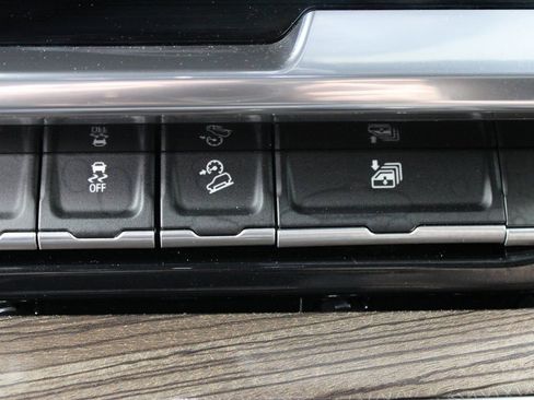 Used 2024 Chevrolet Silverado 1500 LT Trail Boss w/ LT Trail Boss Premium Package image 64