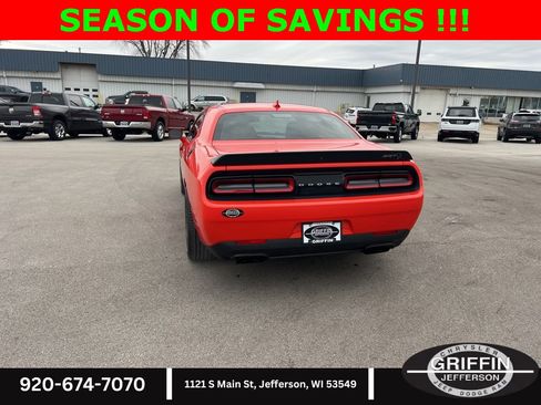 Used 2022 Dodge Challenger SRT Hellcat Redeye image 9