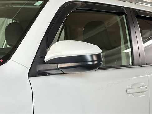 Used 2018 Toyota 4Runner SR5 image 5