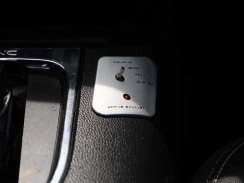 Used 2017 Ford Mustang GT Premium image 22