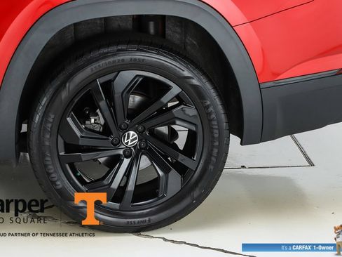 Used 2023 Volkswagen Atlas SE w/ Panoramic Sunroof Package FWD image 45