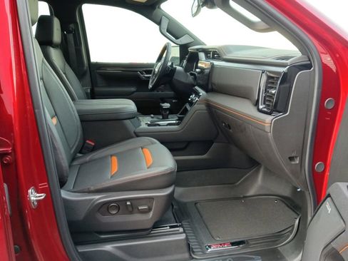 Used 2025 GMC Sierra 1500 AT4 w/ AT4 Premium Package image 24