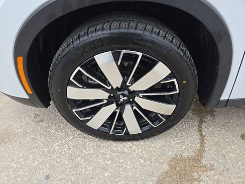 Used 2025 Mitsubishi Outlander SE image 24