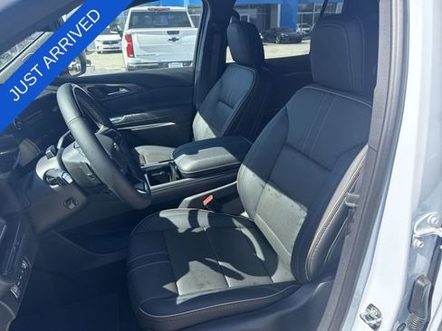 New 2026 Chevrolet Traverse High Country image 11