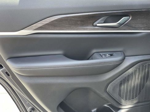 New 2026 Jeep Grand Cherokee Altitude AWD/4WD image 20