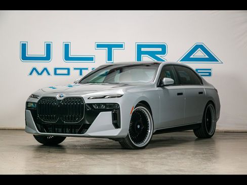 Used 2024 BMW 740i w/ Premium Package 2 RWD image 1