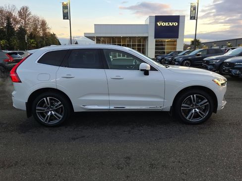 Certified 2021 Volvo XC60 T8 Inscription Expression w/ Premium Package image 9