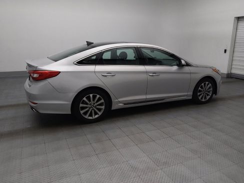 Used 2016 Hyundai Sonata Limited w/ Option Group 04 FWD image 10