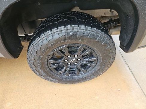 Used 2023 Chevrolet Silverado 1500 ZR2 w/ Technology Package image 12