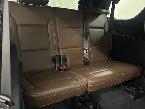 Used 2021 Chevrolet Tahoe High Country w/ Premium Package AWD/4WD image 33