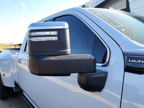 New 2026 GMC Sierra 3500 Denali Ultimate image 13