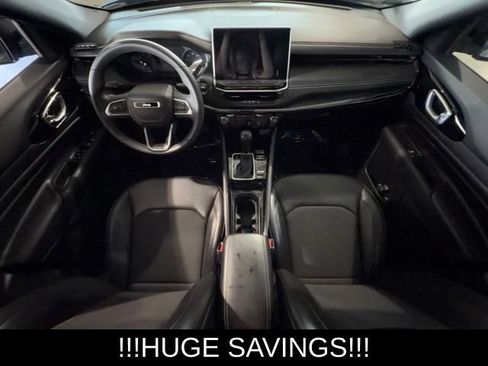 Used 2022 Jeep Compass Latitude AWD/4WD image 22