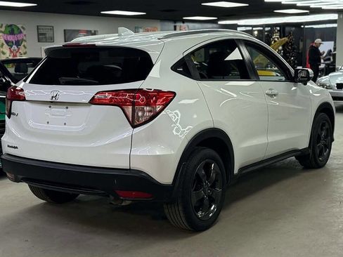 Used 2017 Honda HR-V EX-L image 6