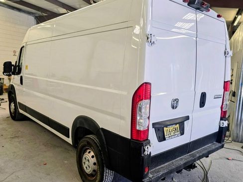 Used 2023 RAM ProMaster 2500 FWD image 2