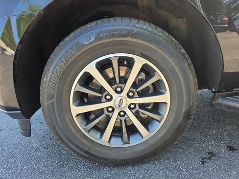 Used 2019 Ford Expedition Max XLT AWD/4WD image 12