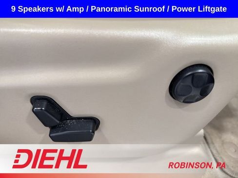 Used 2017 Jeep Grand Cherokee Overland AWD/4WD image 15