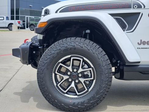 New 2026 Jeep Gladiator Rubicon AWD/4WD image 11