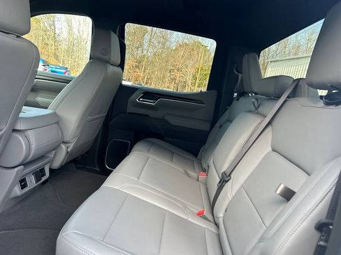 Used 2025 GMC Sierra 1500 SLT image 22
