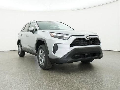 New 2025 Toyota RAV4 XLE image 30