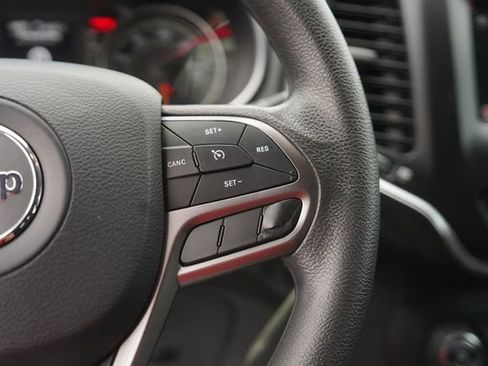 Used 2020 Jeep Cherokee Latitude image 23