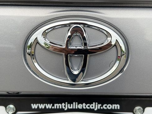 Used 2023 Toyota RAV4 LE AWD/4WD image 12