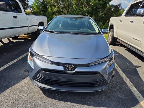 Used 2023 Toyota Corolla LE FWD image 2
