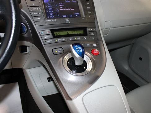 Used 2012 Toyota Prius Four FWD image 14