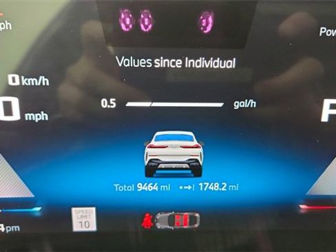 Used 2026 BMW X6 M60i image 39