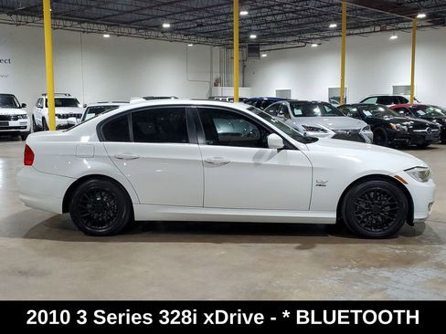 Used 2010 BMW 328i xDrive Sedan image 5