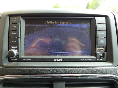 Used 2019 Dodge Grand Caravan SE w/ UConnect Hands-Free Group FWD image 45