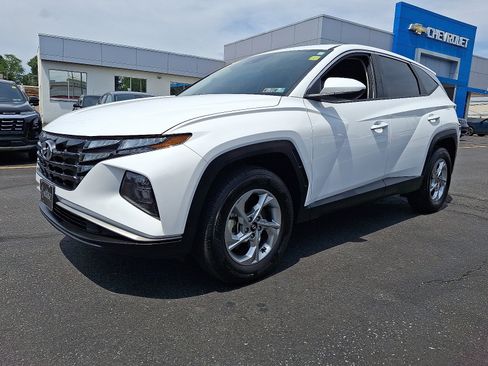 Used 2024 Hyundai Tucson SE AWD/4WD image 1