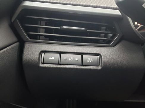 New 2025 Nissan Altima 2.5 SR image 21