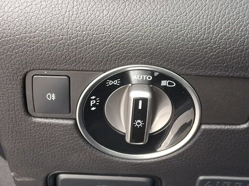 Used 2020 Mercedes-Benz SLC 43 AMG image 24