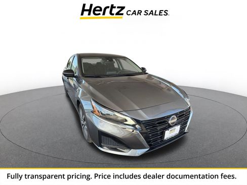 Used 2025 Nissan Altima 2.5 SV FWD image 1