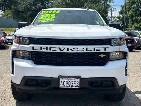 Used 2021 Chevrolet Silverado 1500 Custom AWD/4WD image 2