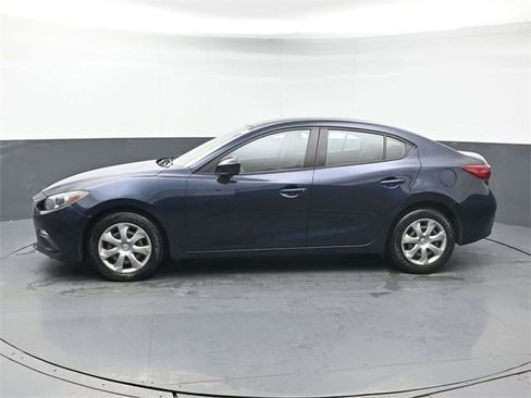 Used 2016 MAZDA MAZDA3 i Sport image 2