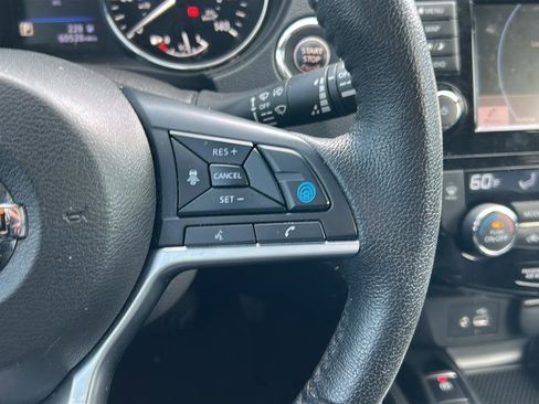 Used 2020 Nissan Rogue SL AWD/4WD image 12