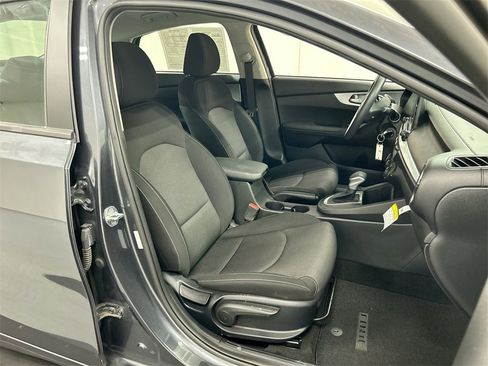 Certified 2023 Kia Forte LXS image 22