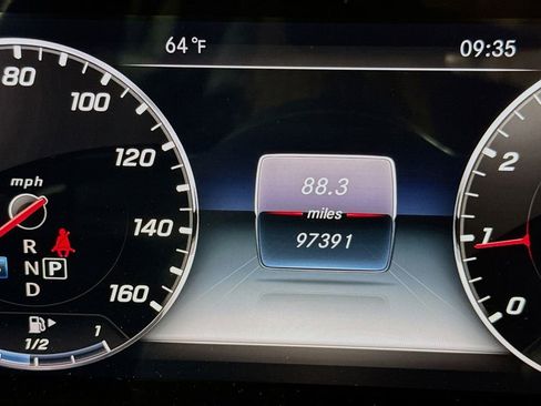 Certified 2019 Mercedes-Benz E 300 4MATIC image 12