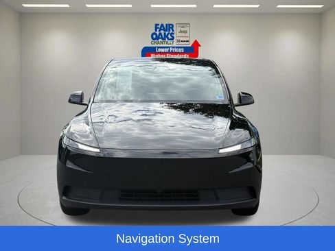Used 2026 Tesla Model Y 2WD image 3